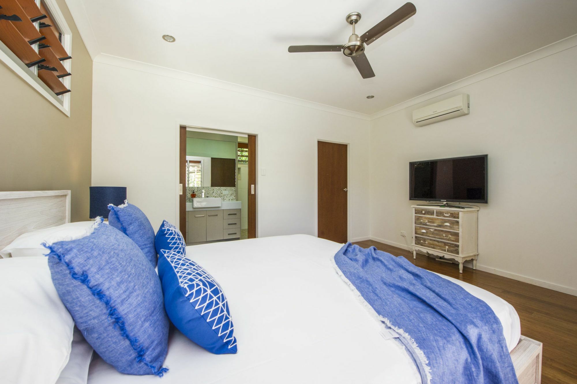 Azur Villa Horseshoe Bay Экстерьер фото